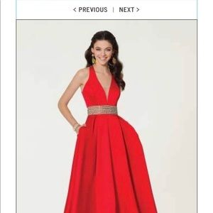 Camille la vie prom dress